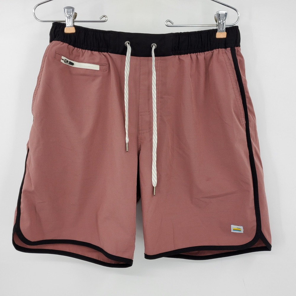 Vuori Banks Shorts Mens Medium Terracotta Clay Hybrid Athletic Swim Yoga